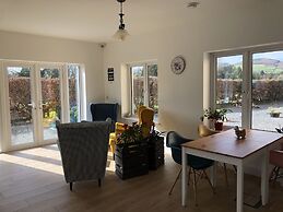 B&B and Self Catering Mon Petit Cottage
