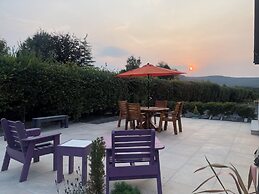 B&B and Self Catering Mon Petit Cottage