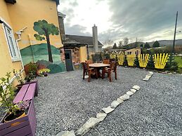 B&B and Self Catering Mon Petit Cottage