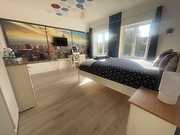 B&B and Self Catering Mon Petit Cottage