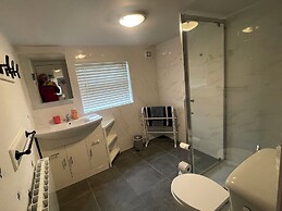 B&B and Self Catering Mon Petit Cottage