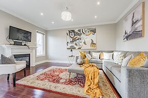 Luxury Villa - Mississauga Square One