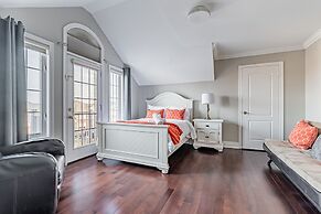 Luxury Villa - Mississauga Square One