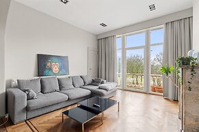 Luxurious Modern Apartment in Antwerp, Belgium