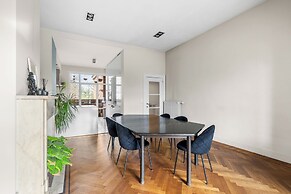 Luxurious Modern Apartment in Antwerp, Belgium