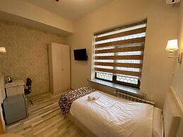 Hotel Diyor