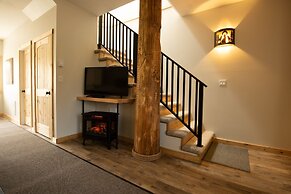 Cabins West