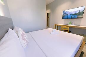 Madonna Hometel and Suites New Pandan