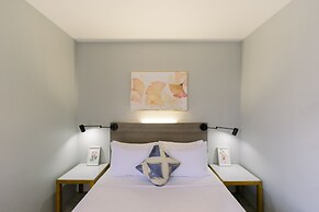 Madonna Hometel and Suites New Pandan