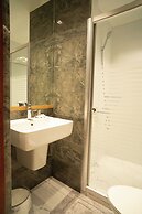 Madonna Hometel and Suites New Pandan