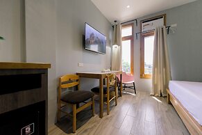 Madonna Hometel and Suites New Pandan