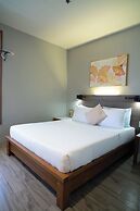 Madonna Hometel and Suites New Pandan