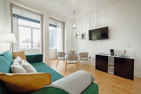 Downtown Premium Apartment by Vacationy