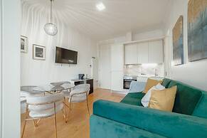 Downtown Premium Apartment by Vacationy