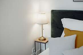 Downtown Premium Apartment by Vacationy