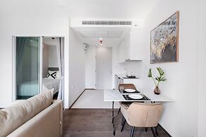 The Rich Residences Sukhumvit Nana