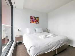 Relaxing Two Bedroom Apt With Balcony!