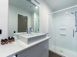 Relaxing Two Bedroom Apt With Balcony!