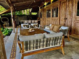 Louka Beach Bali