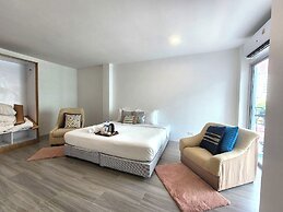 Patong Bay Inn