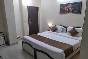 Hotel Lotus Inn