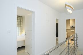 Tomana Apartment with Jacuzzi