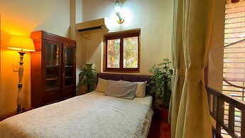 Peace Lily Cottage