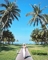 MARINA SEASIDE BOUTIQUE HOTEL