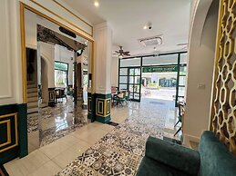 MARINA SEASIDE BOUTIQUE HOTEL