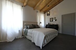 THERESA SULLA COLLINA