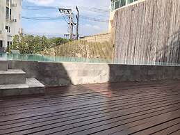 Yanud Residence
