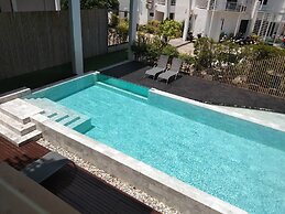 Yanud Residence