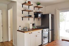 Lakepoint Cottage Resort