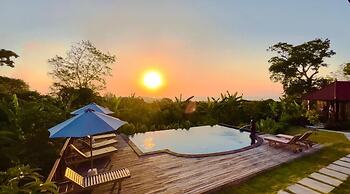 Sunset Hill Lembongan