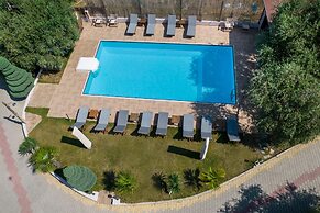 MYTHOS BUNGALOWS