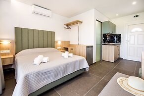 MYTHOS BUNGALOWS