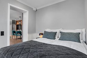 Enter St. Elisabeth Suites