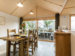 Lodge 10