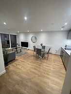 Spacious 2-bed Apartment in Whyteleafe