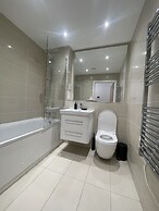 Spacious 2-bed Apartment in Whyteleafe