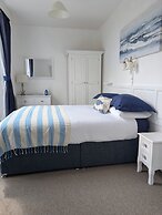 ROSE COURT HOLIDAY APARTMENTS