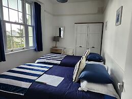 ROSE COURT HOLIDAY APARTMENTS