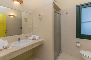 1 Ala Birdi Cottage 150m From The Beach