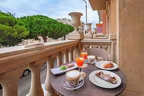 La Paloma Blanca Hotel