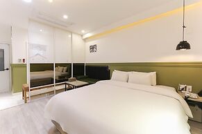Hotel Yeogieutte Dongdaegu