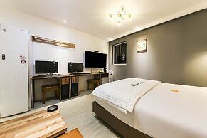 Hotel Yeogieutte Dongdaegu