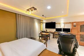 Hotel Yeogieutte Dongdaegu