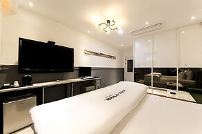 Hotel Yeogieutte Dongdaegu