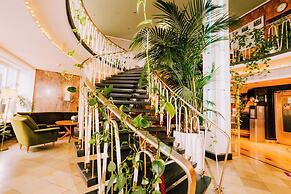 Hessenland Hotel by Stay Awesome