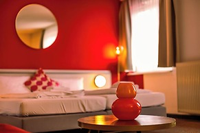 Hessenland Hotel by Stay Awesome